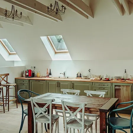 Zsadanyi Vendeghaz Bed & Breakfast *